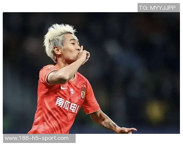 U23国足成功晋级淘汰赛韦世豪强调防守重要性黄博文幽默回应捧杀之说 U23国足成功晋级淘汰赛韦世豪强调防守重要性黄博文幽默回应捧杀之说